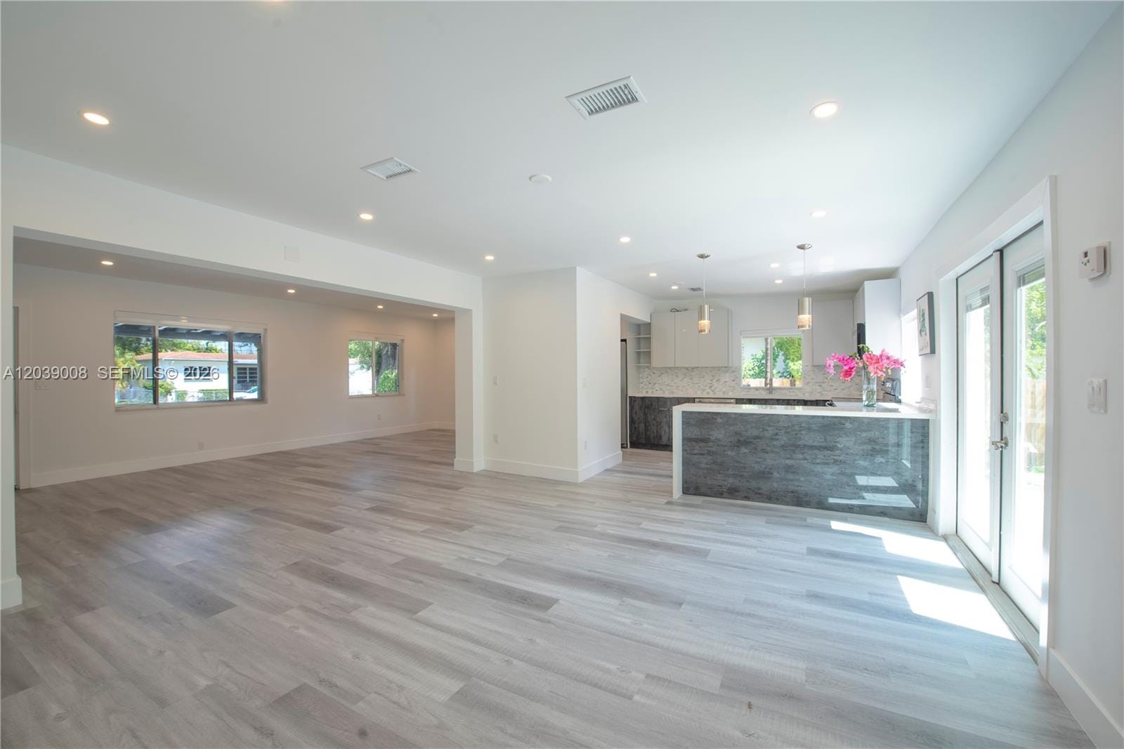 2721 SW 29th Court — photo 5