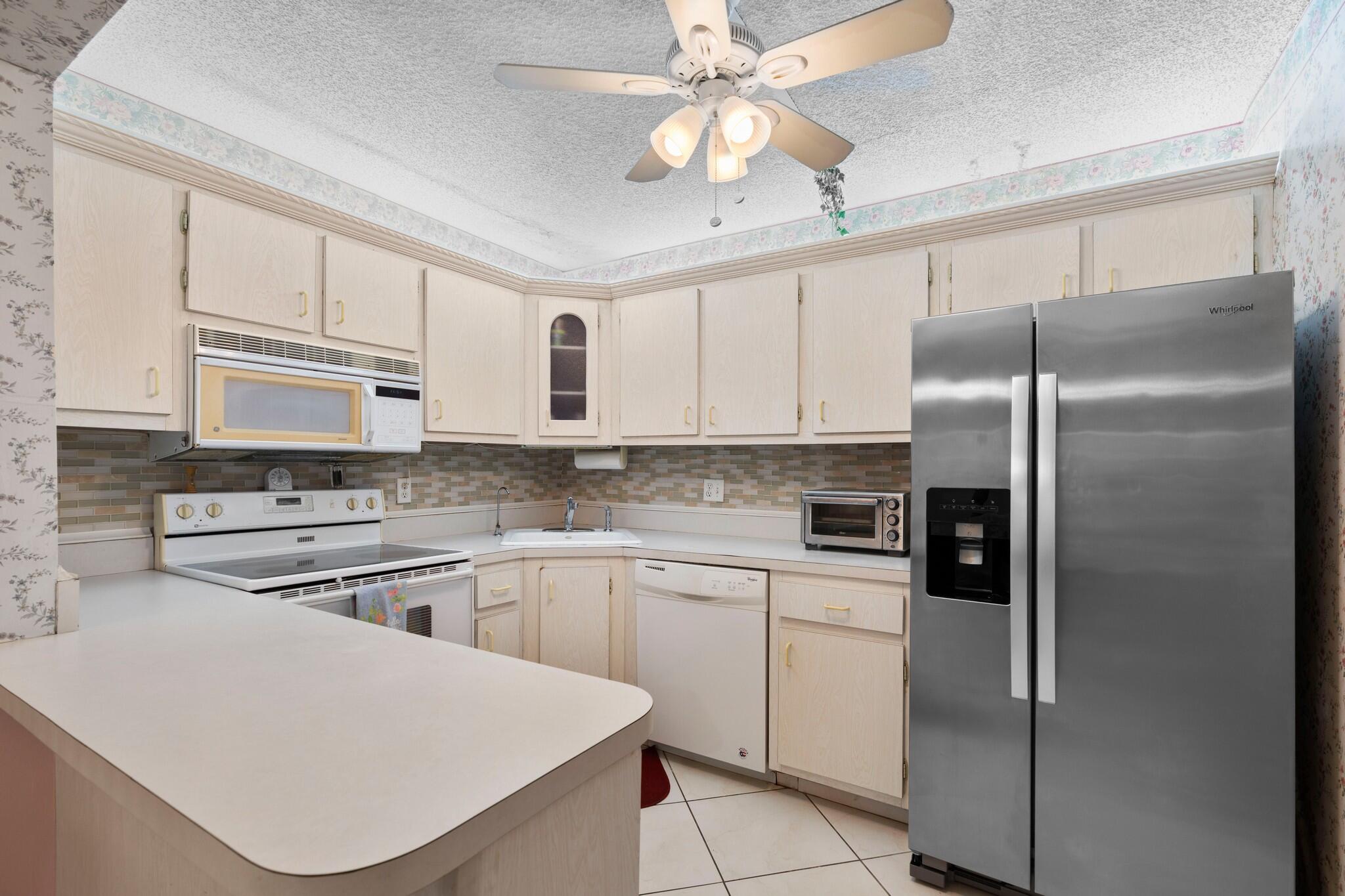 336 Pine Ridge Circle B-1, Greenacres, FL 33463, Greenacres