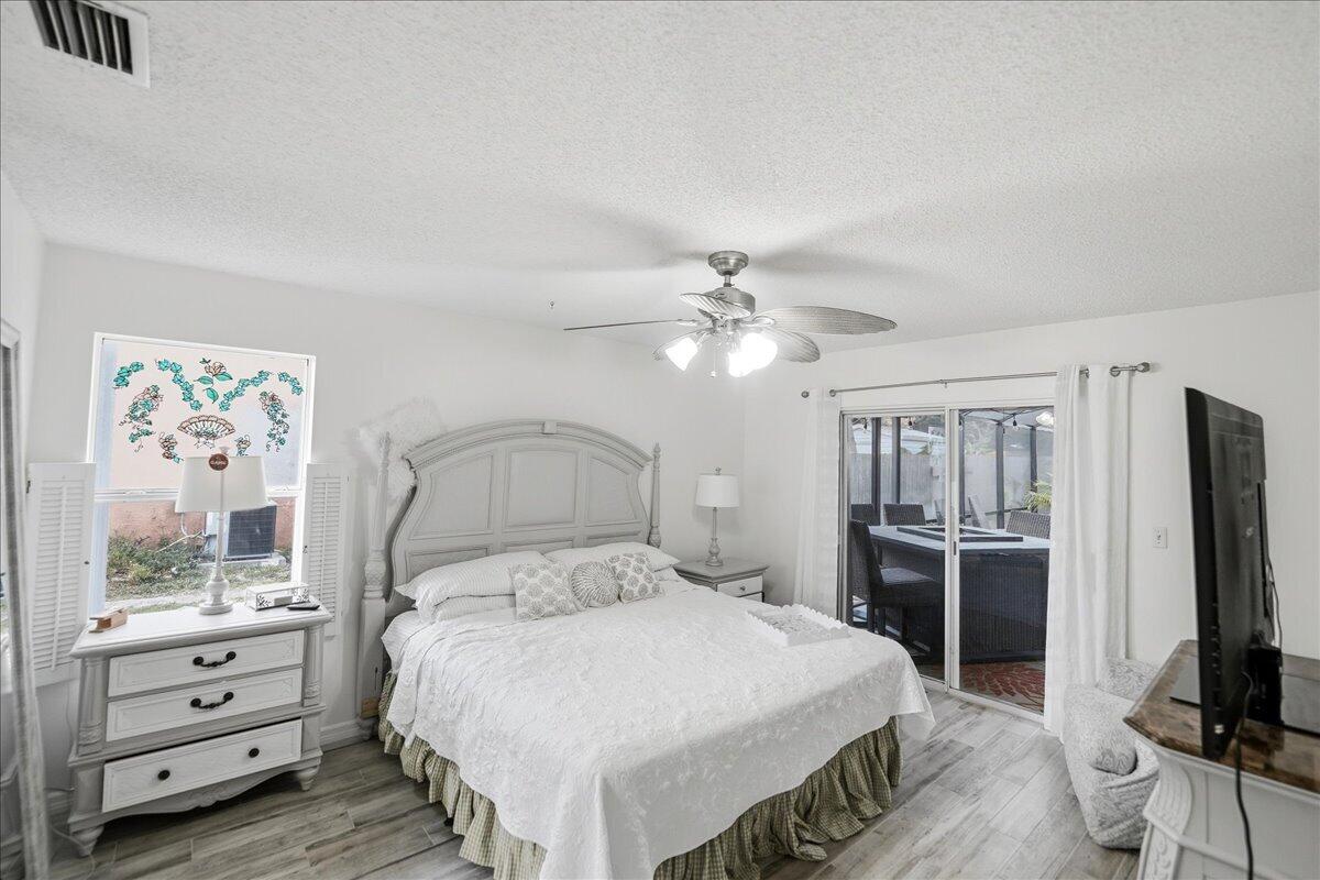 270 Avens Road NE — photo 12