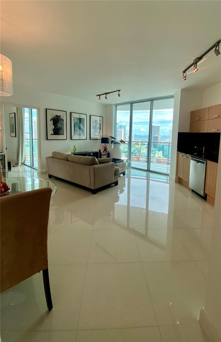 350 S Miami Avenue 3813, Miami, FL 33130, Miami