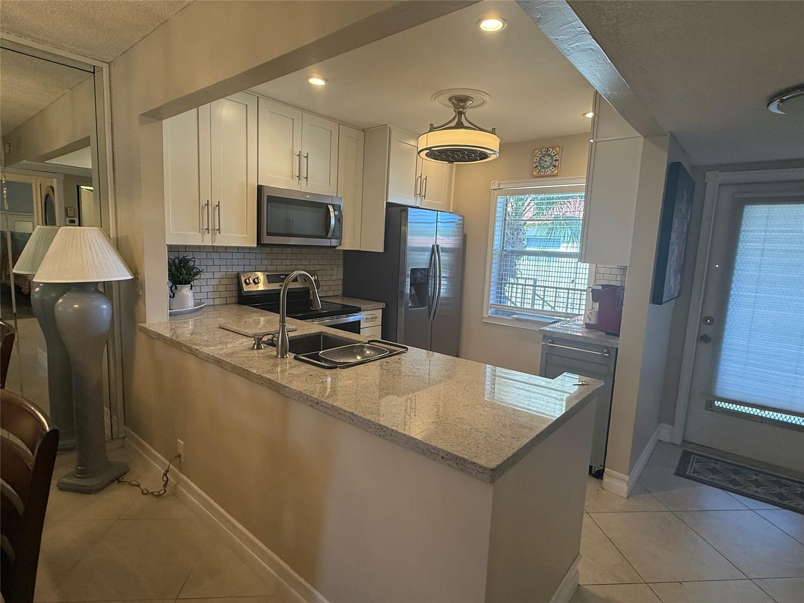 32 Abbey Lane 207 — photo 6