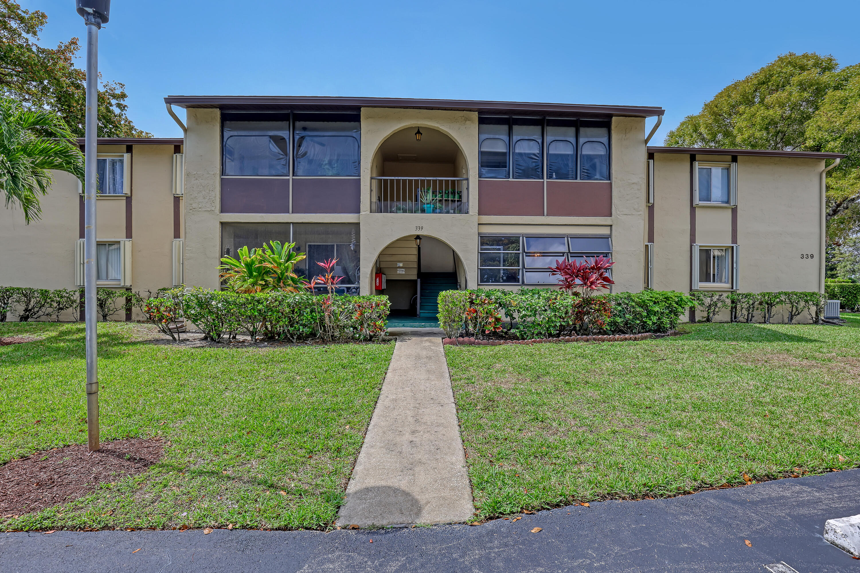 339 Pine Ridge Circle D-1, Greenacres, FL 33463, Greenacres