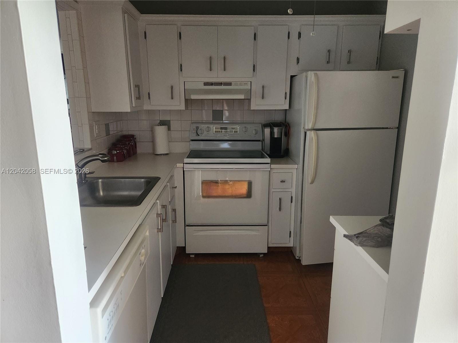 5001 NW 34th Street 205 — photo 12