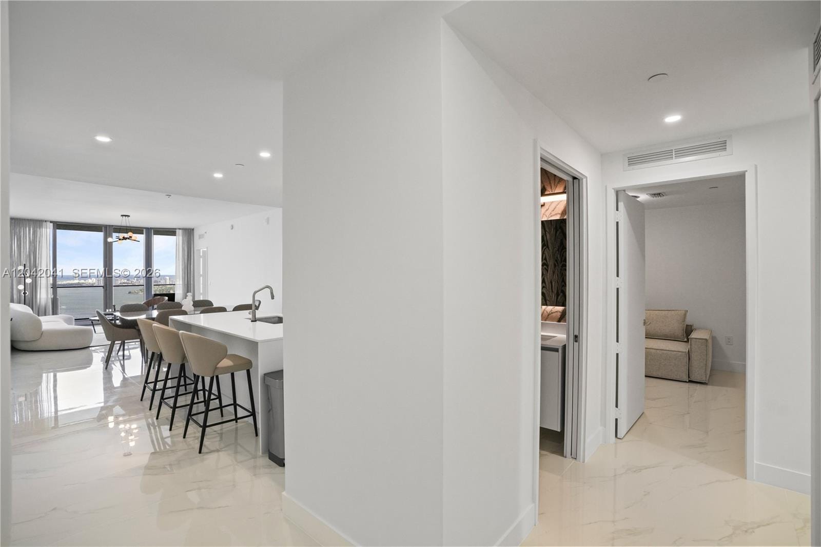 700 NE 24 3905 — photo 11