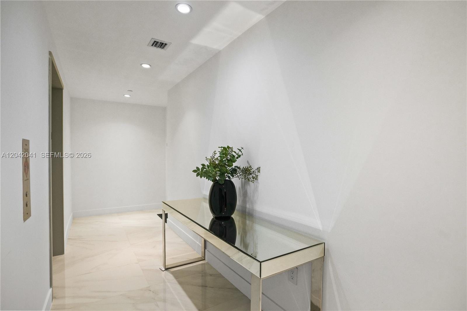 700 NE 24 3905 — photo 5