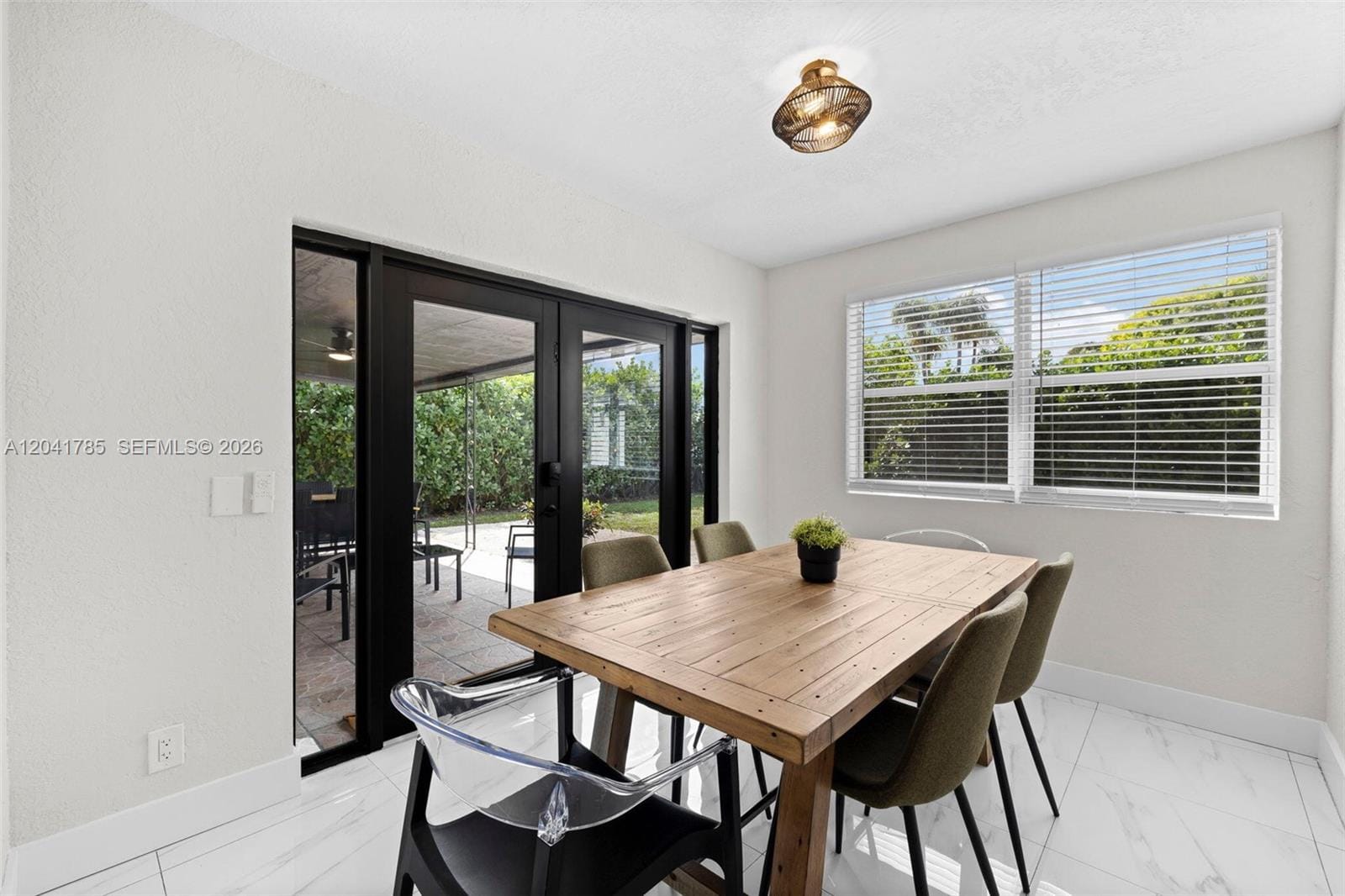 710 SW 70th Avenue — photo 4