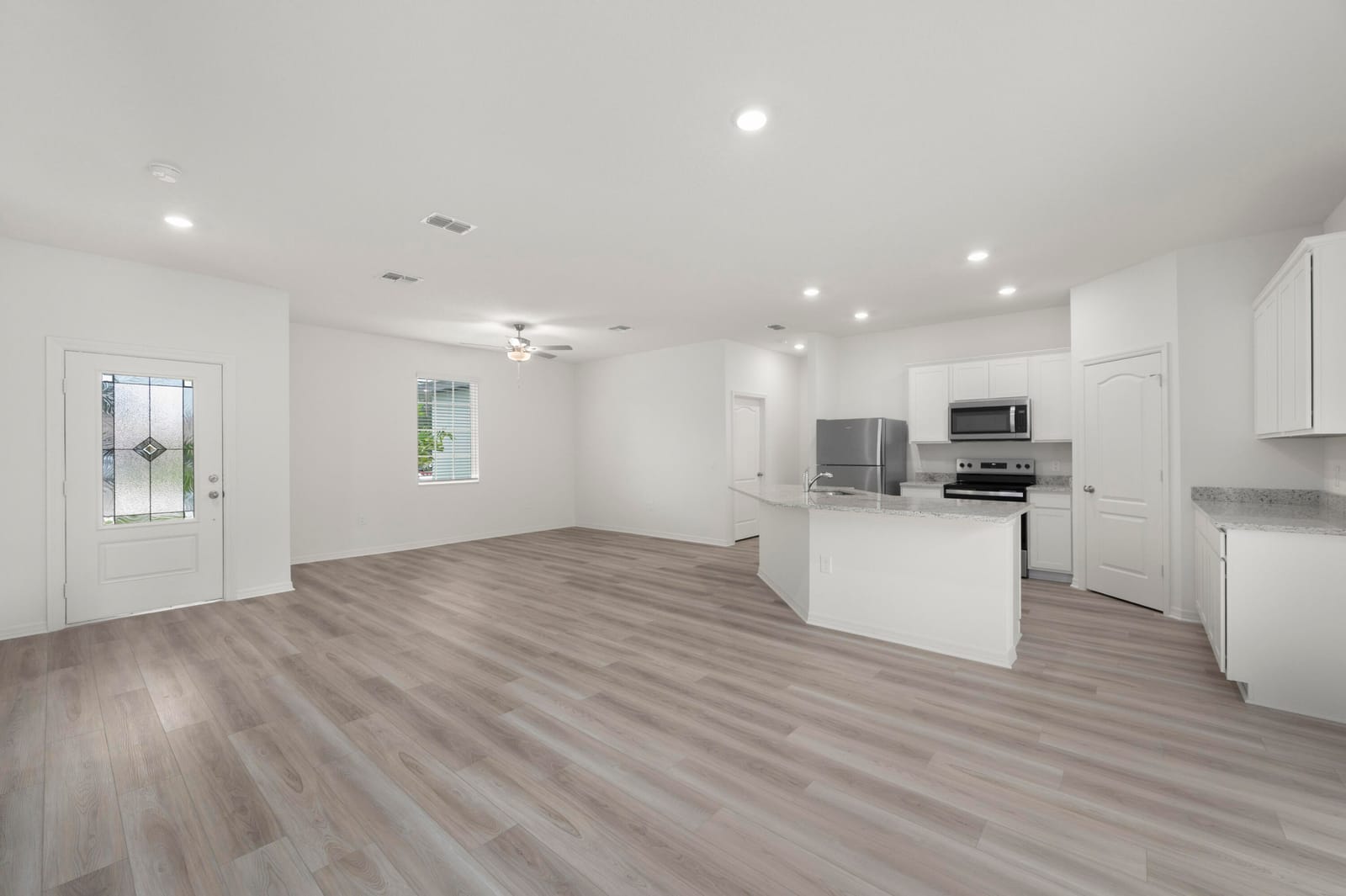 1613 SE Grapeland Avenue — photo 5