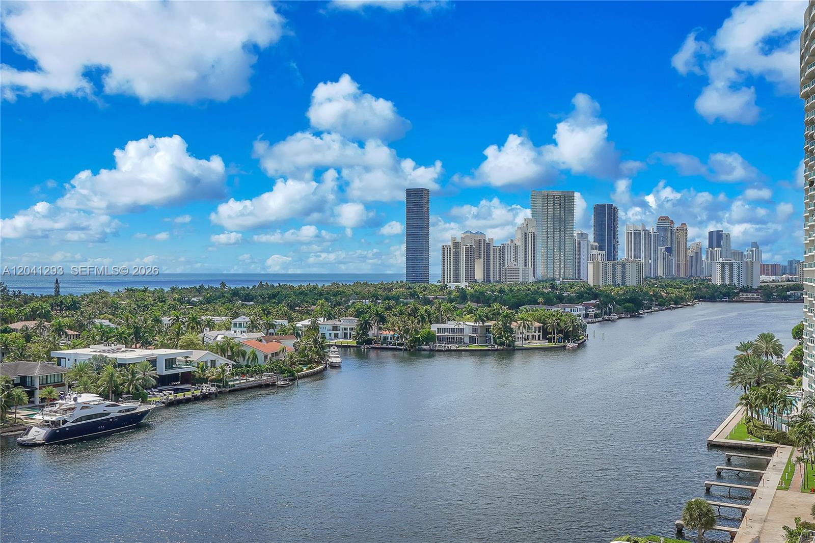20515 E Country Club Drive 1245, Aventura, FL 33180, Aventura