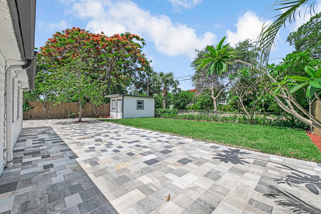 12063 Acapulco Avenue, Palm Beach Gardens, FL 33410 photo 13