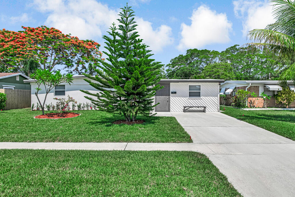 12063 Acapulco Avenue, Cabana Colony, FL 33410, Palm Beach Gardens