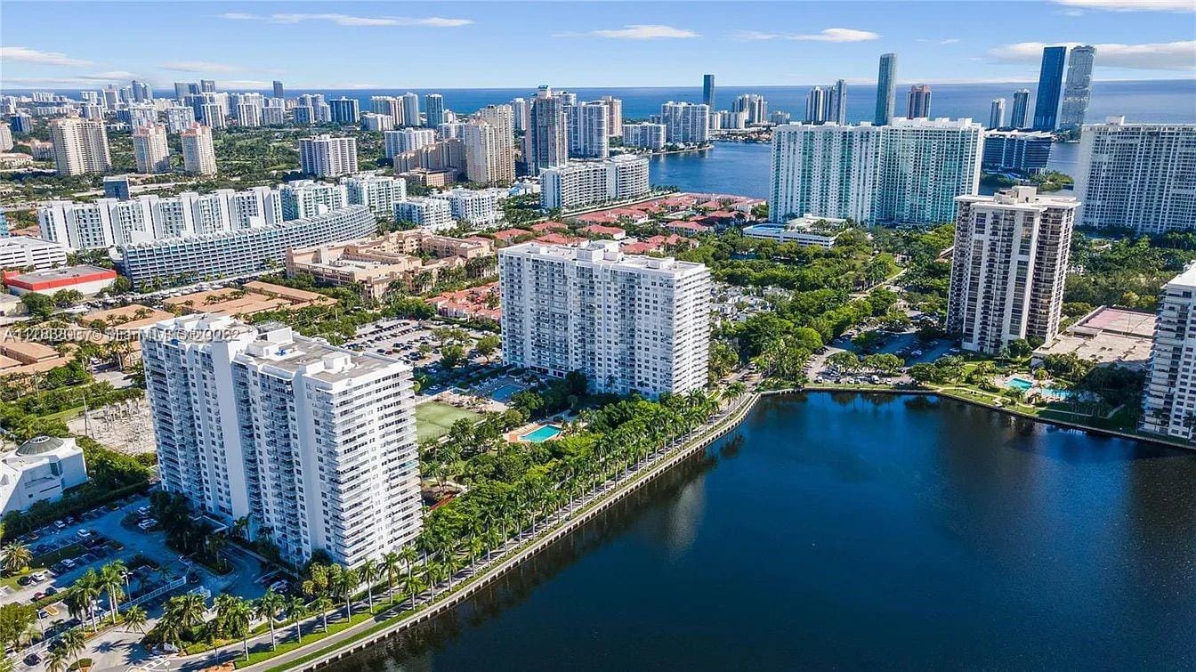 2801 NE 183rd Street 1016W, Aventura, FL 33160