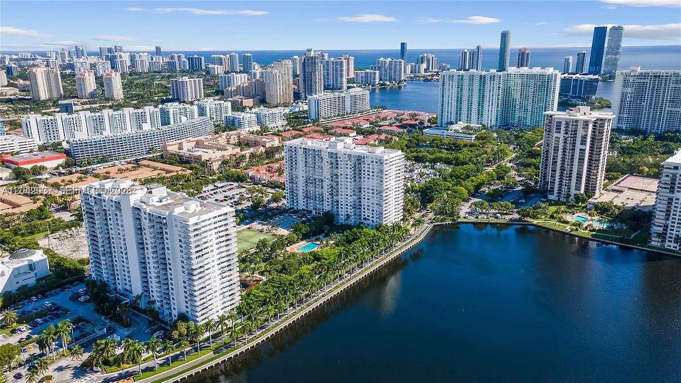 2801 NE 183rd Street 1016W, Aventura, FL 33160, Aventura