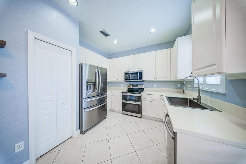 11436 Blue Violet Lane, Royal Palm Beach, FL 33411 photo 19