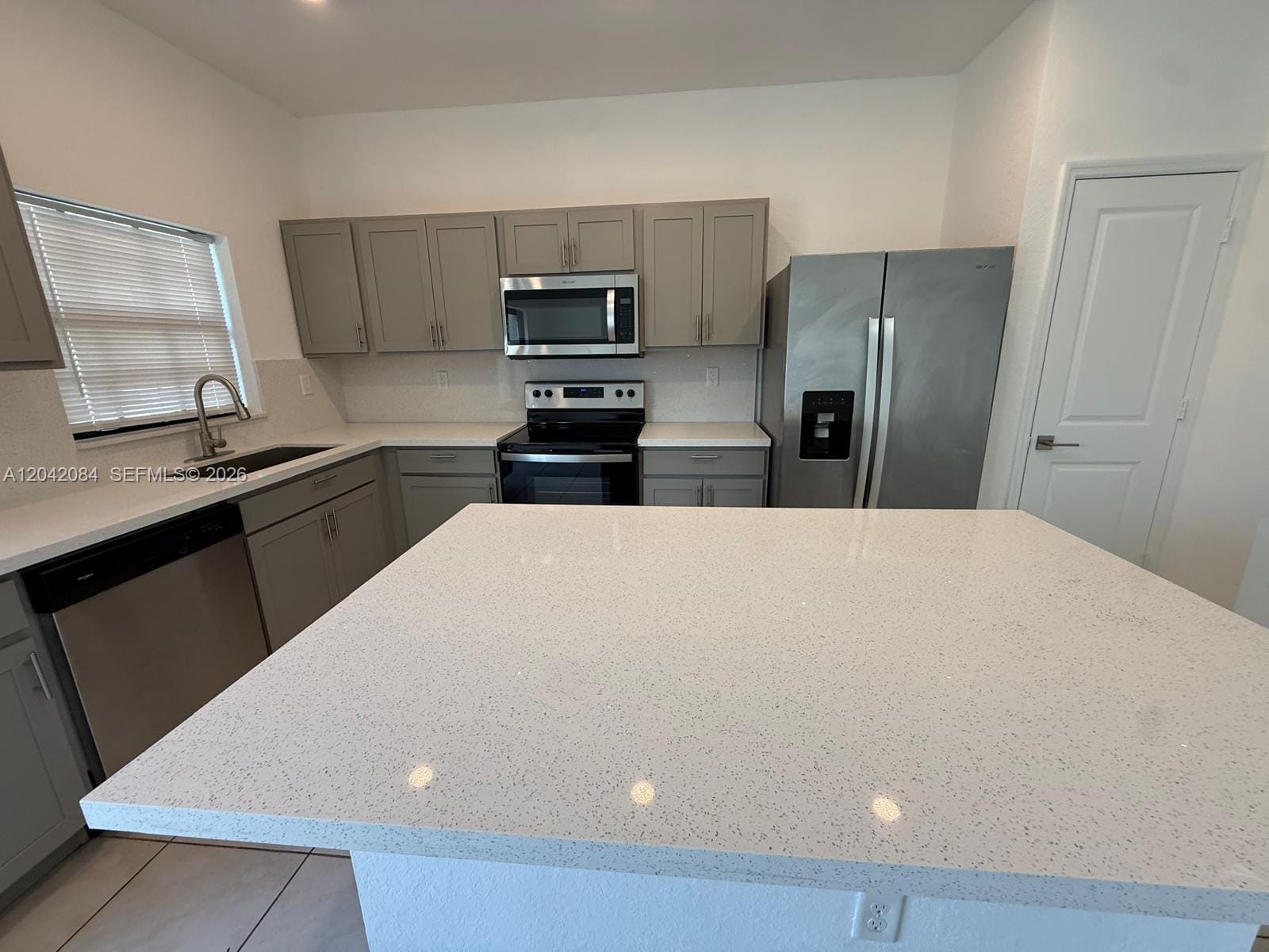 669 SW 11th Street — photo 11
