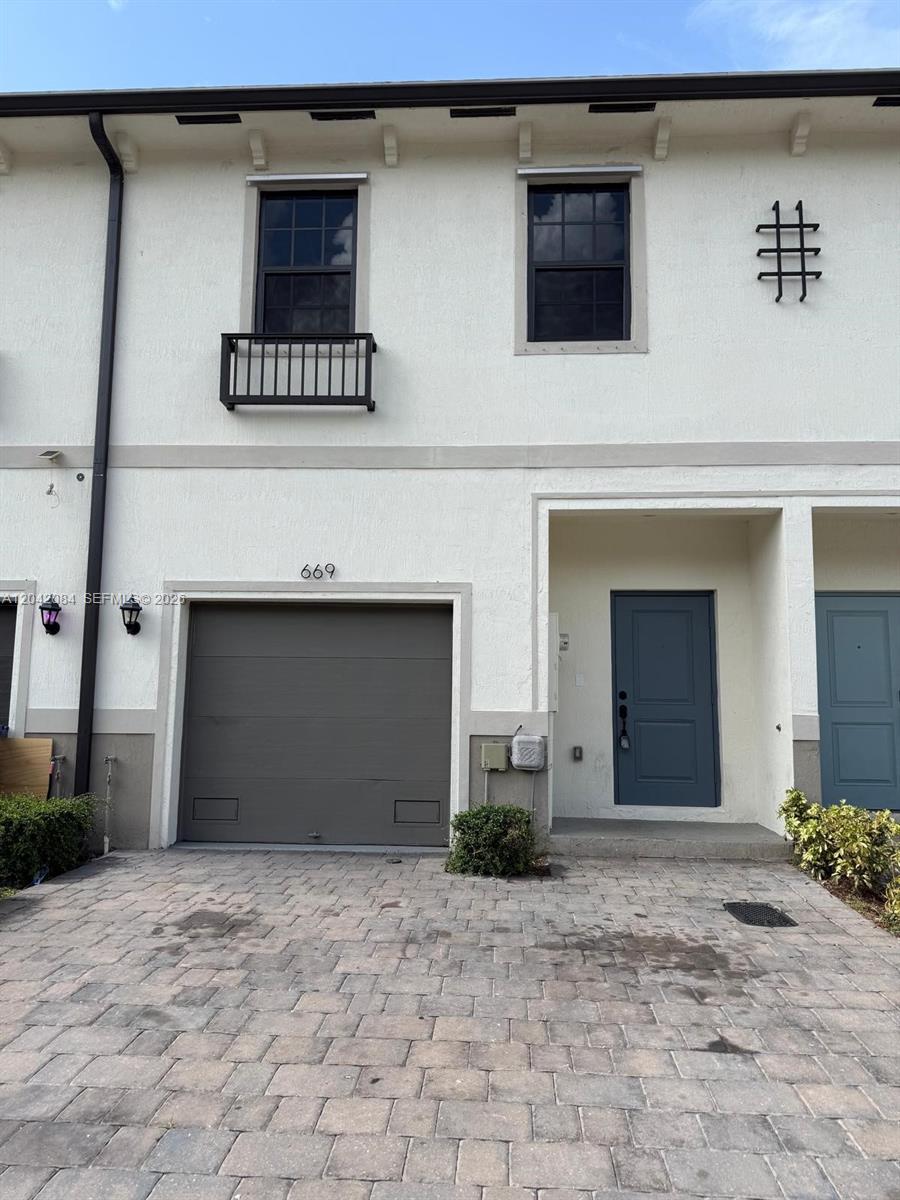 669 SW 11th Street, Florida City, FL 33034, Florida City