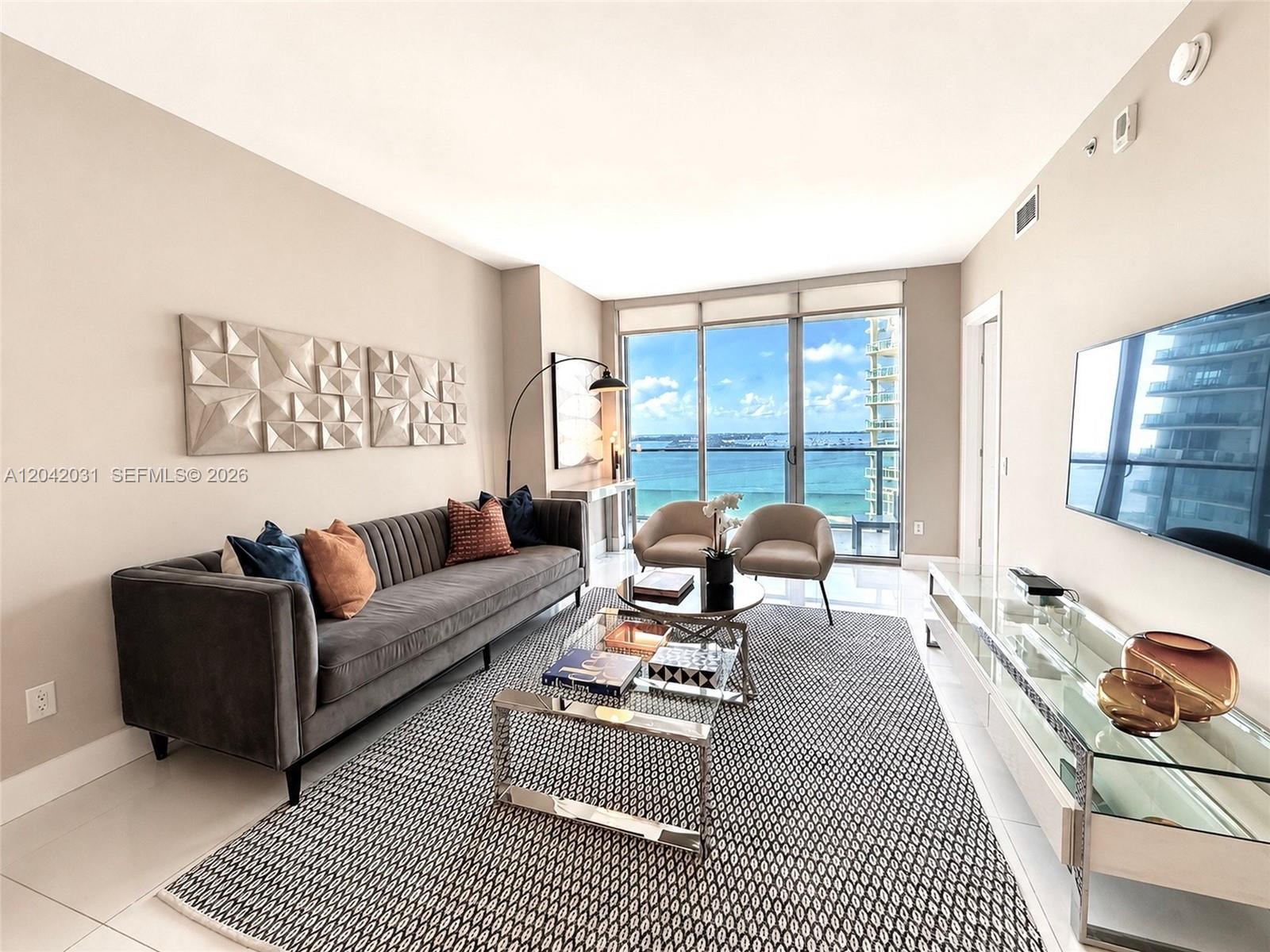 1300 Brickell Bay Drive 2307, Miami, FL 33131, Miami