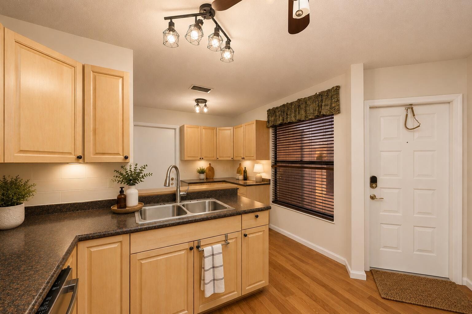 600 Crosswinds E1, Greenacres, FL 33413 photo 5