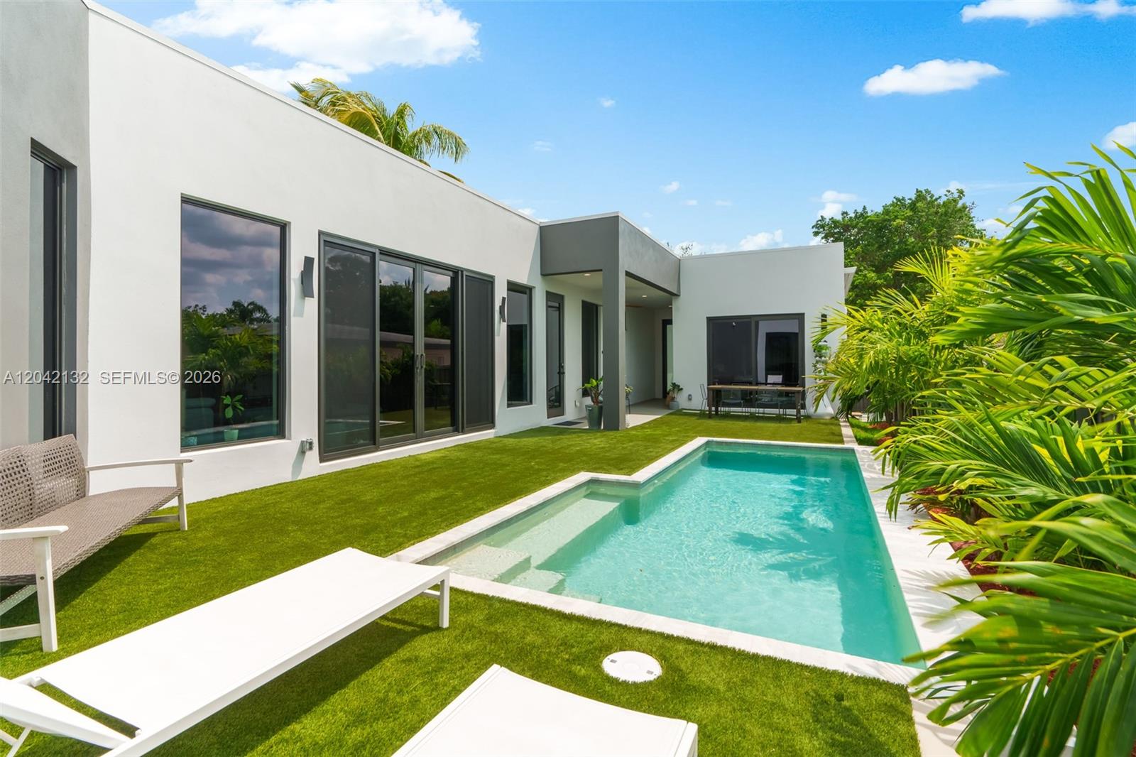 41 NE 24th Street, Wilton Manors, FL 33305, Wilton Manors