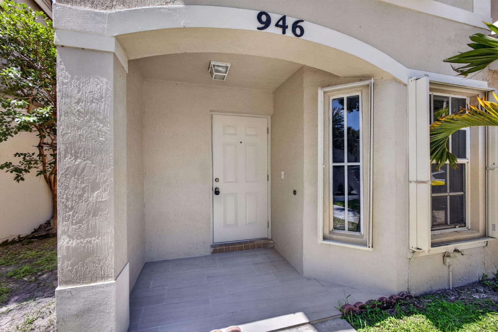 946 Summit Lake Drive — photo 2