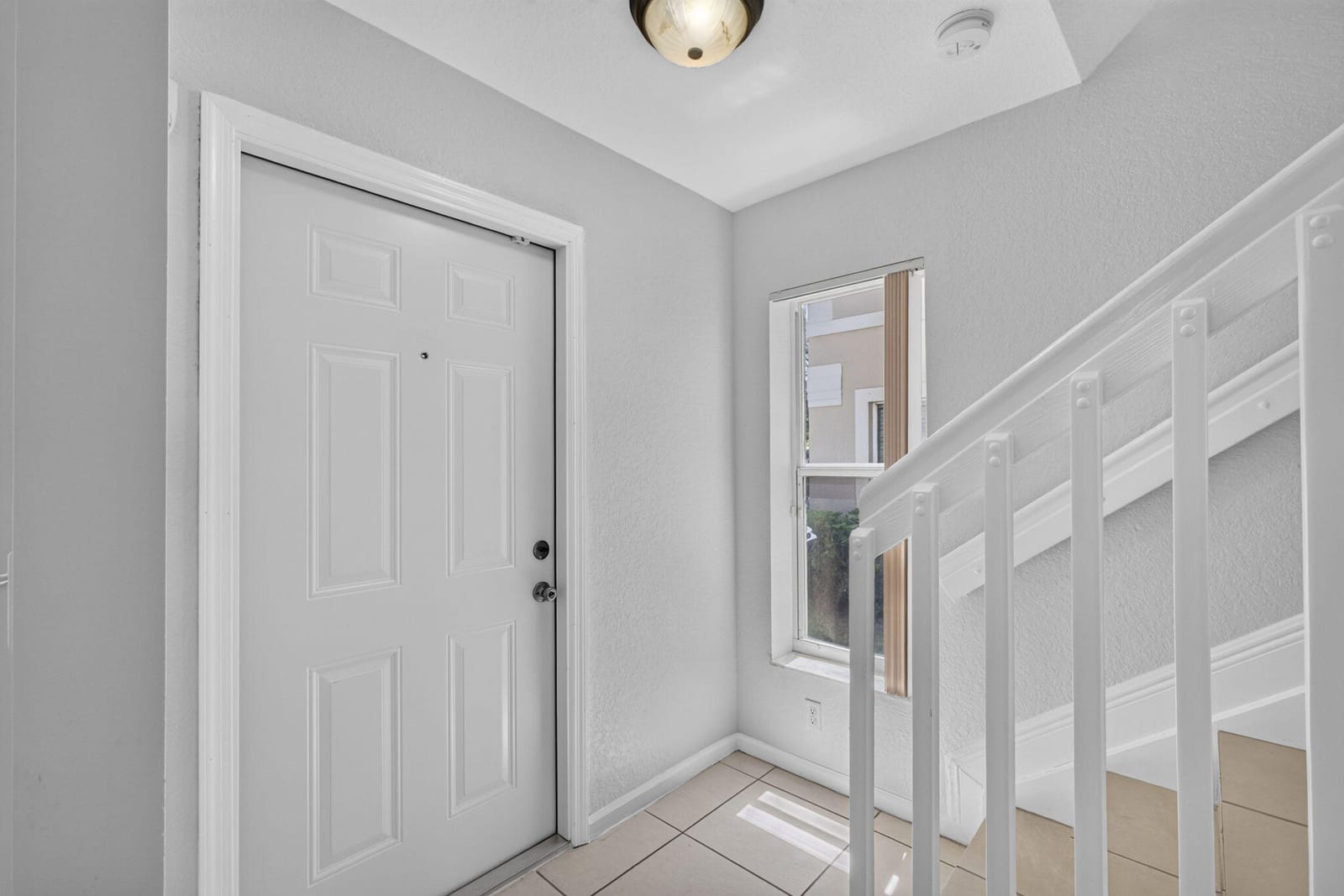 946 Summit Lake Drive — photo 3