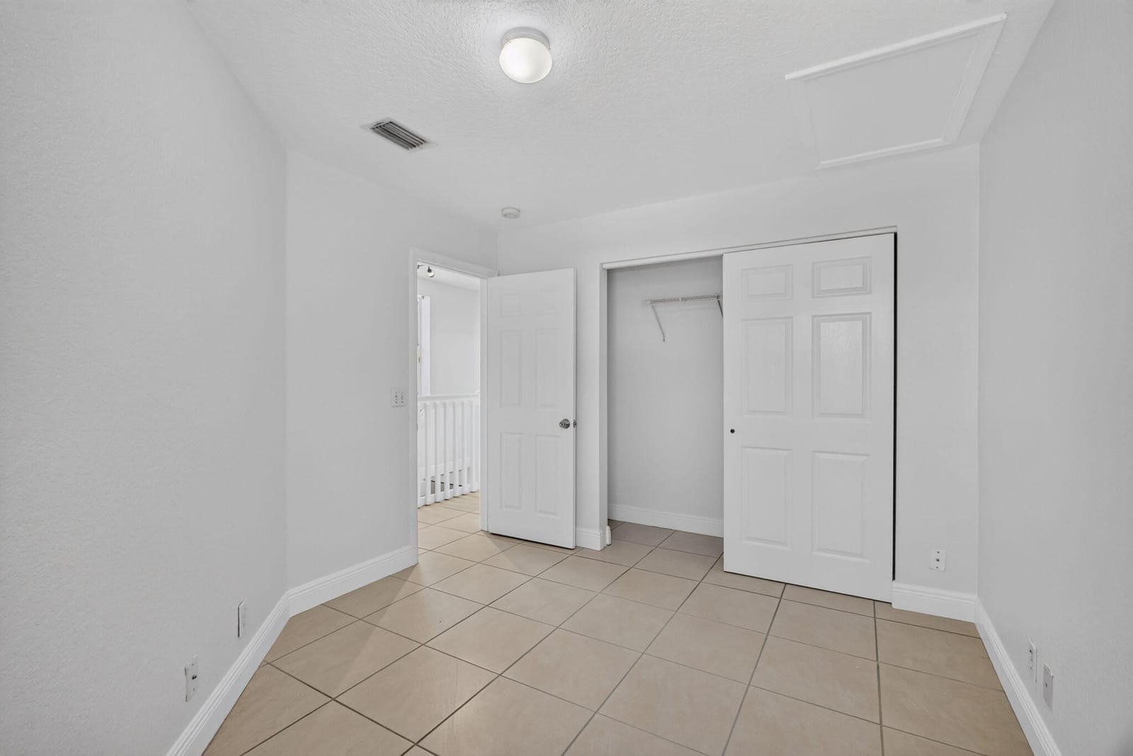946 Summit Lake Drive, West Palm Beach, FL 33406 photo 22