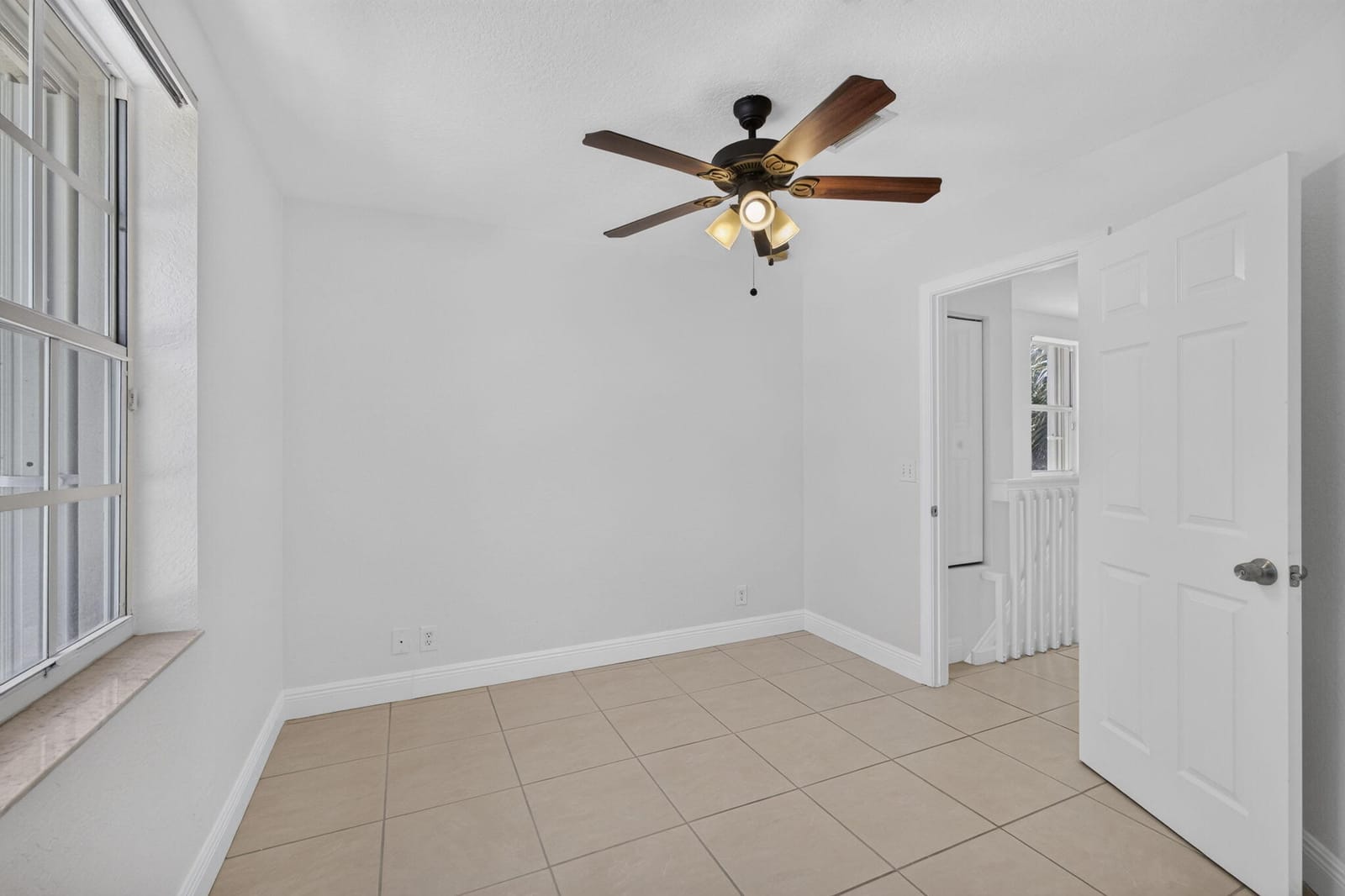 946 Summit Lake Drive, West Palm Beach, FL 33406 photo 24