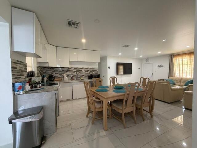 210 NE 5th Avenue — photo 11