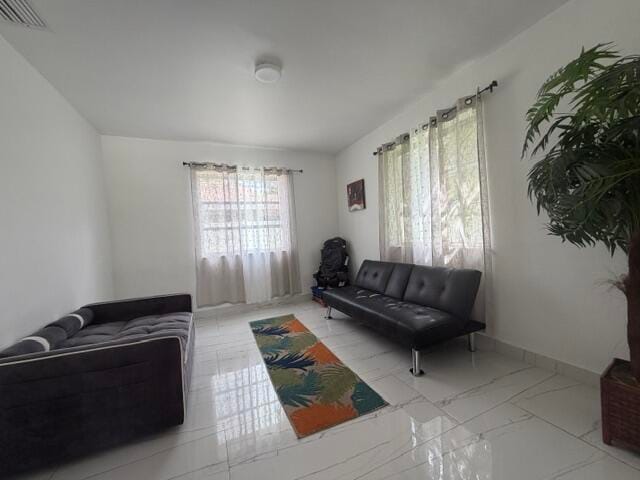 210 NE 5th Avenue — photo 5