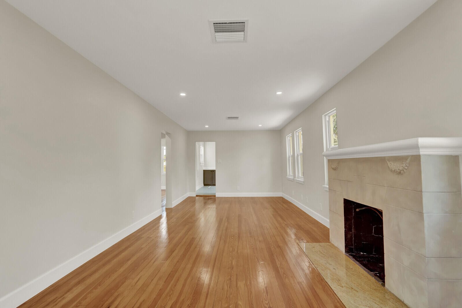 842 Selkirk Street — photo 10