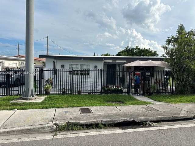6060 NW 7th Street, Miami, FL 33126