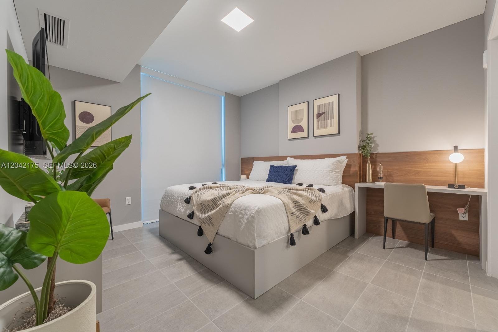 227 NE 2nd Street 3104, Miami, FL 33132 photo 7