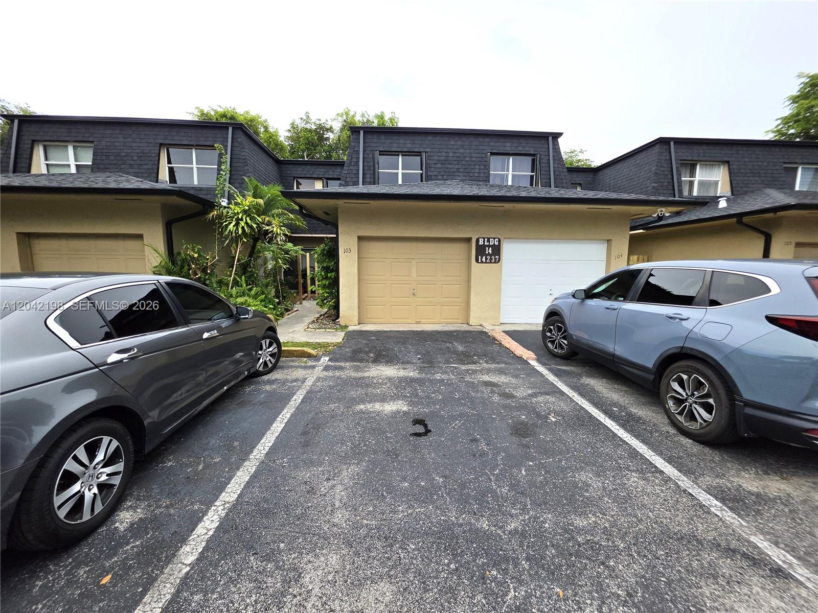 14237 SW 94th Cir Lane 103, Miami, FL 33186, Miami