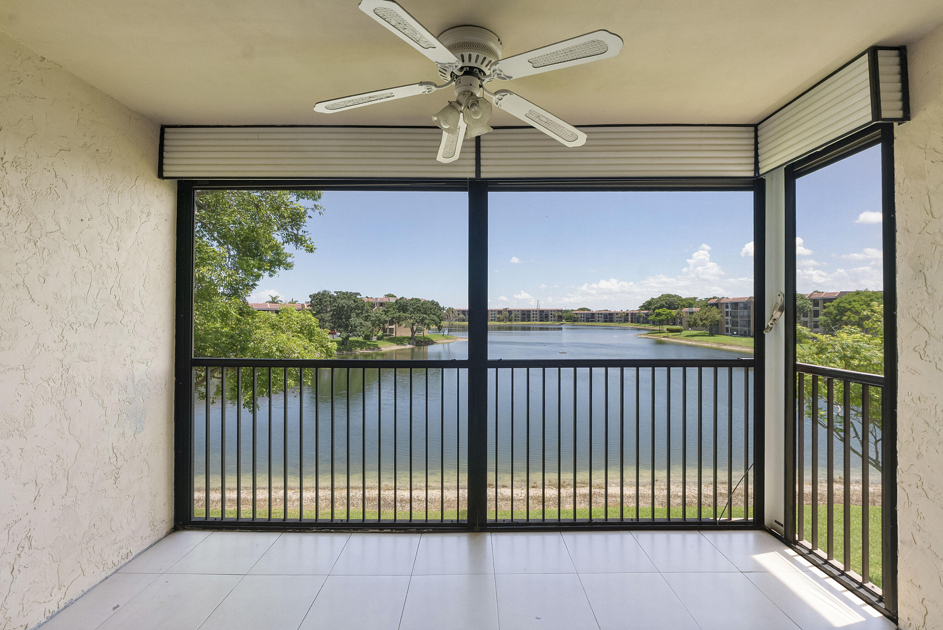 5828 Coral Lake Drive, Margate, FL 33063 photo 13
