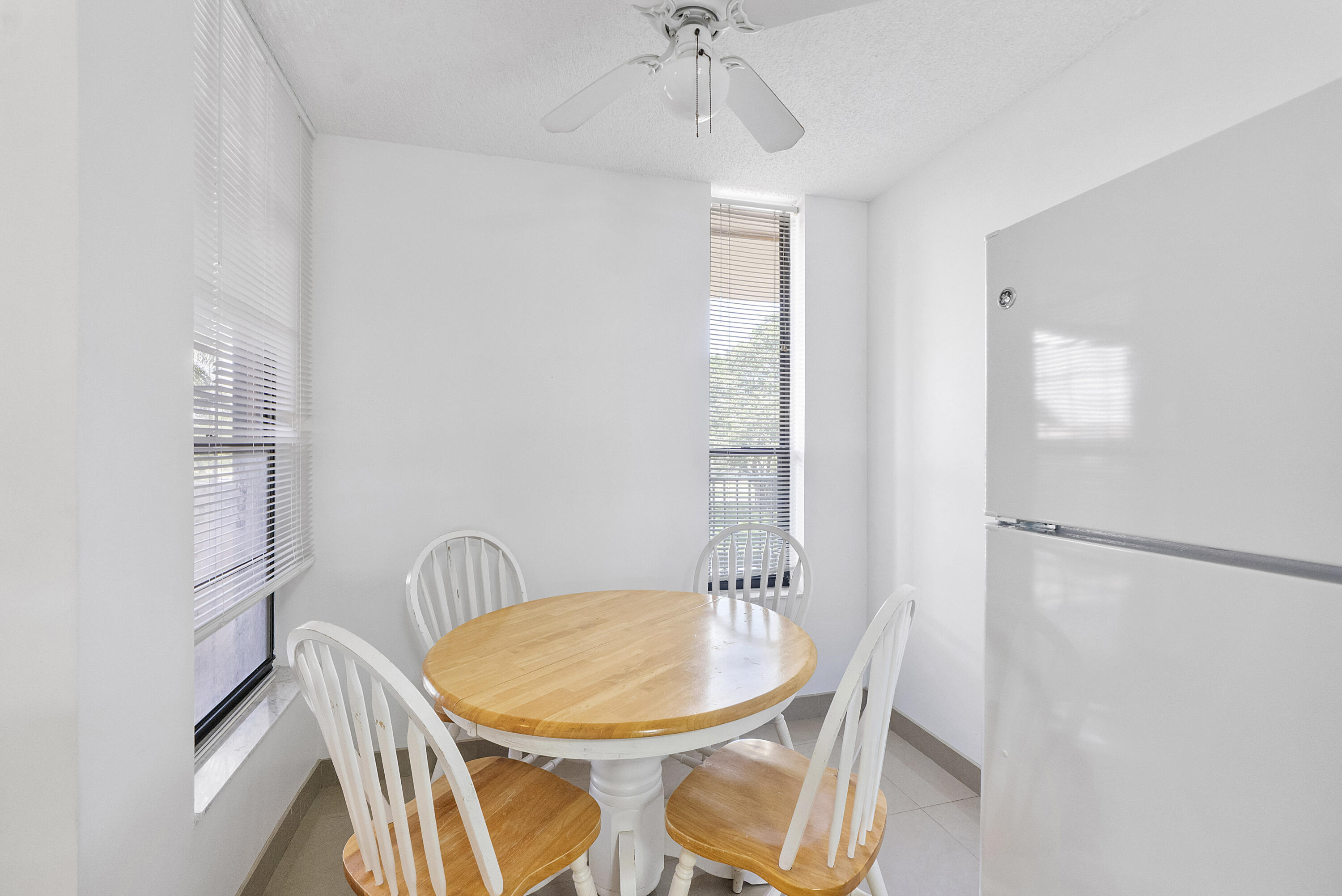 5828 Coral Lake Drive — photo 7