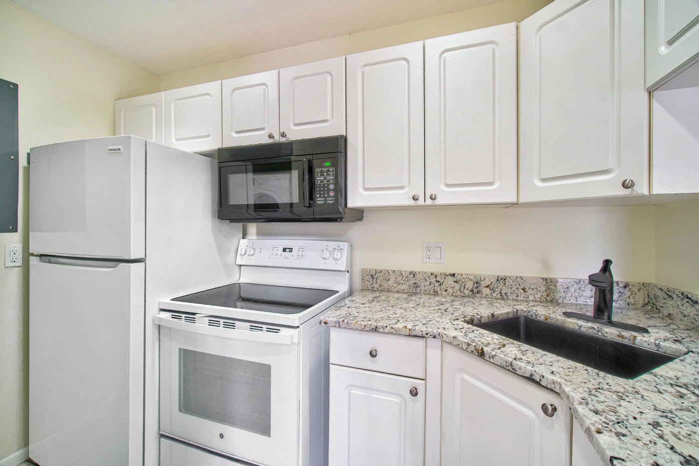 627 Sea Pine Way A3, Greenacres, FL 33415 photo 12