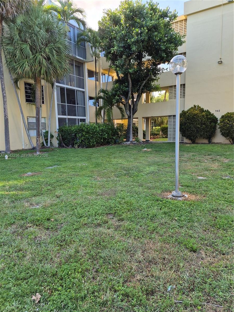942 NE 199th Street 4G — photo 4