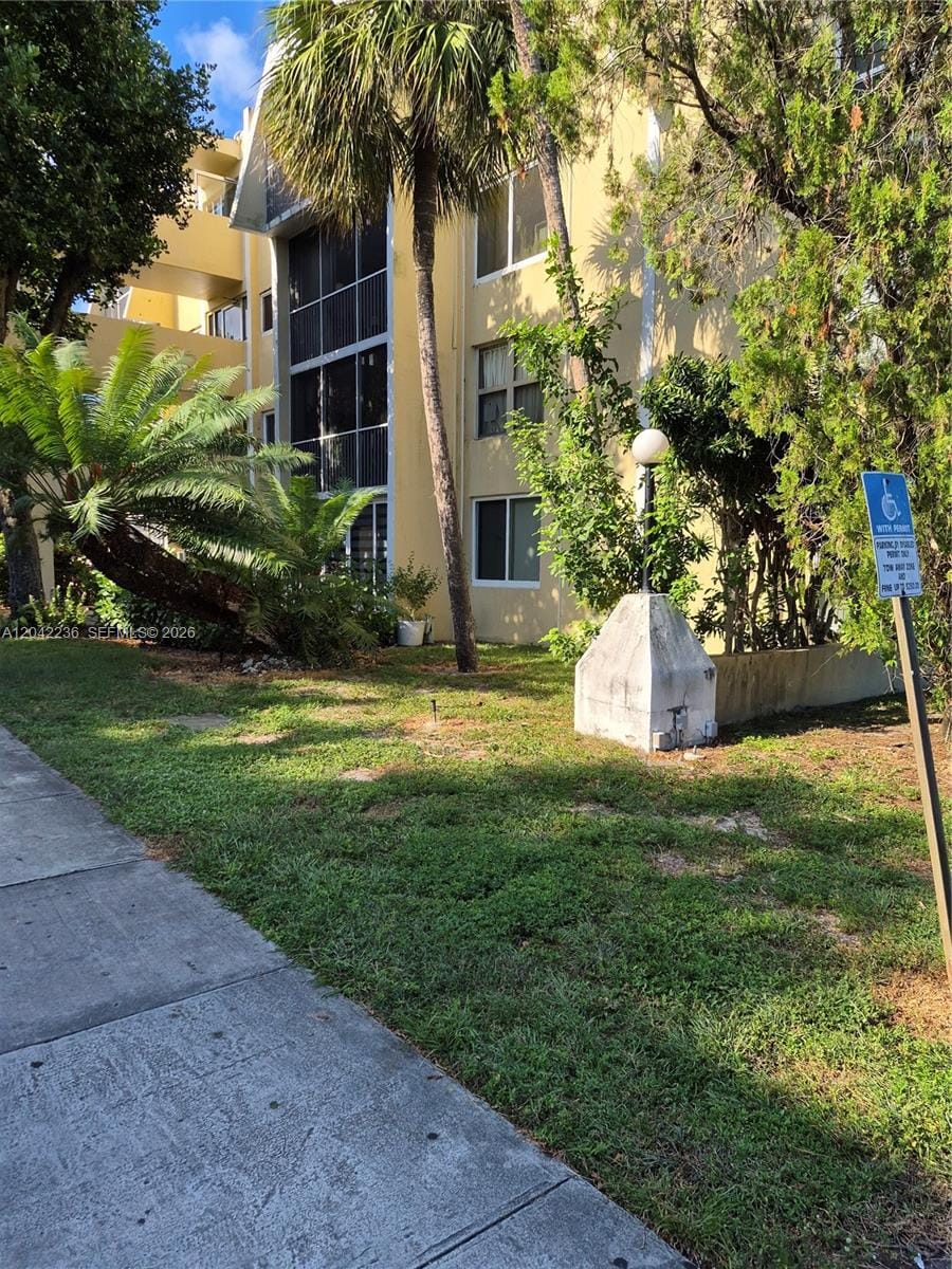 942 NE 199th Street 4G — photo 5