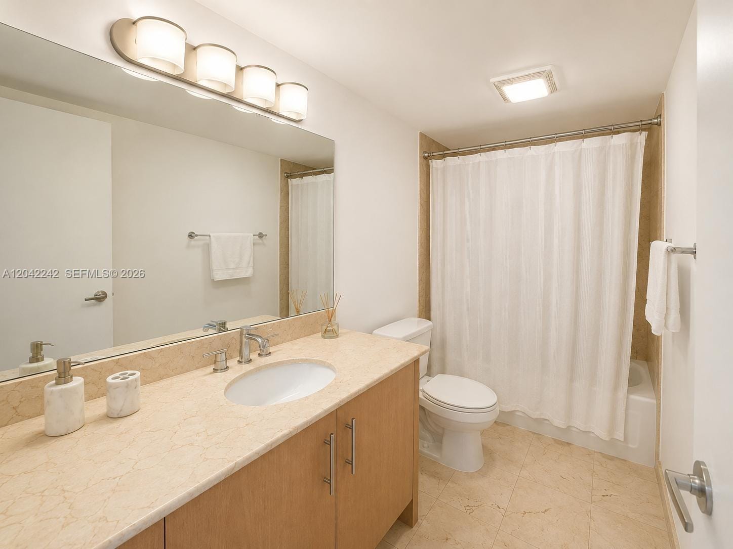 10275 Collins Avenue 431 — photo 11