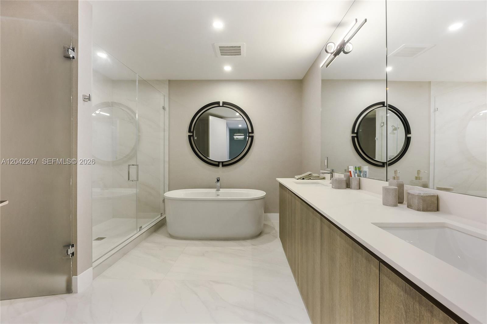 17550 Collins Avenue 702 — photo 7