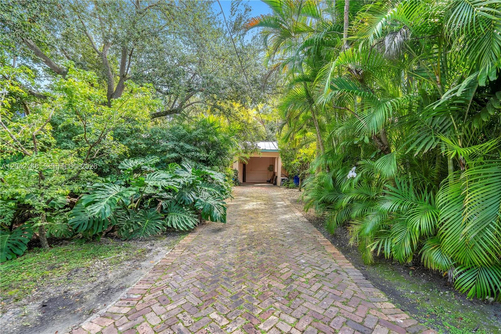 2490 Abaco Avenue, Miami, FL 33133 photo 2
