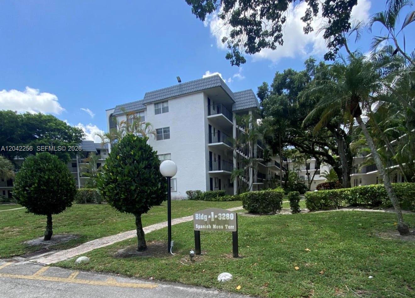 3280 Spanish Moss 214, Lauderhill, FL 33319, Lauderhill