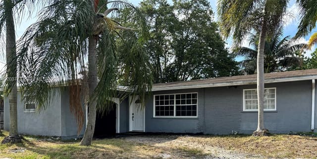 5701 SW 56th Street, Davie, FL 33314