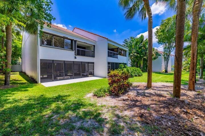 2517 Presidential Way B — photo 11