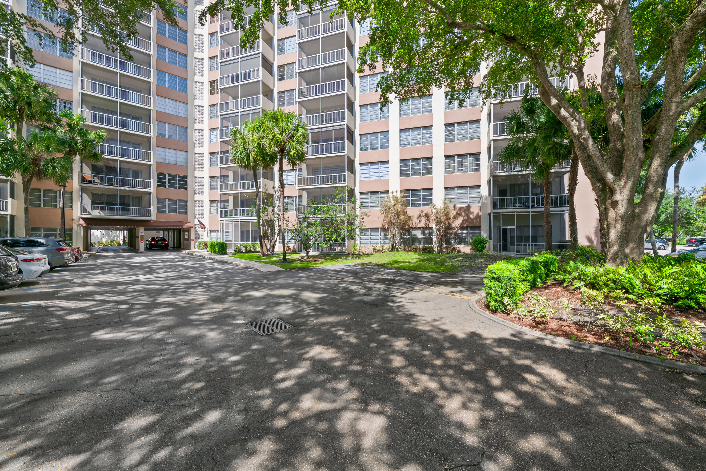 10777 W Sample 207, Coral Springs, FL 33065, Coral Springs