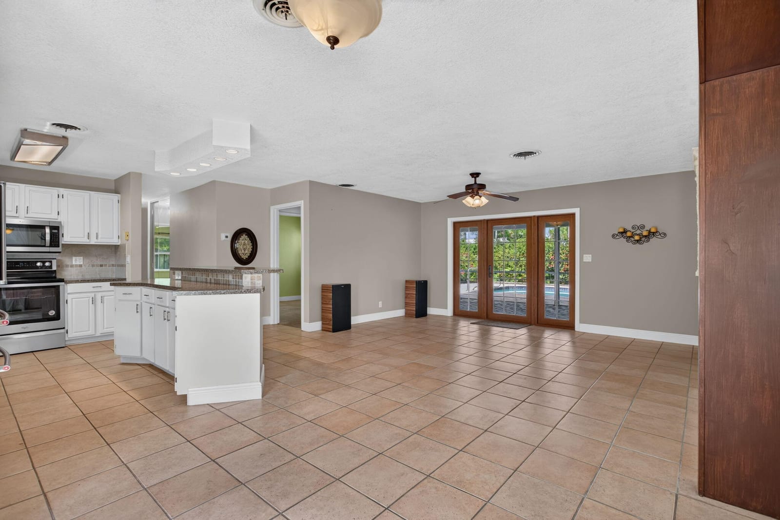 4931 NE 27th Avenue, Lighthouse Point, FL 33064 photo 2