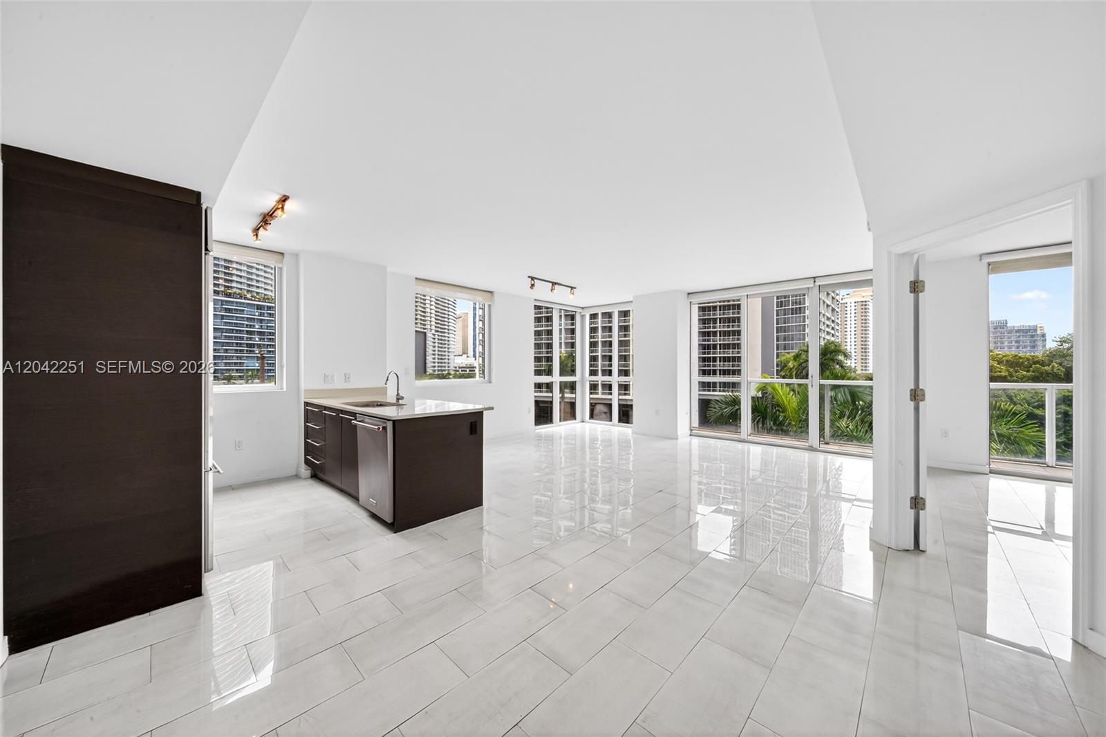 500 Brickell Avenue 501, Miami, FL 33131, Miami
