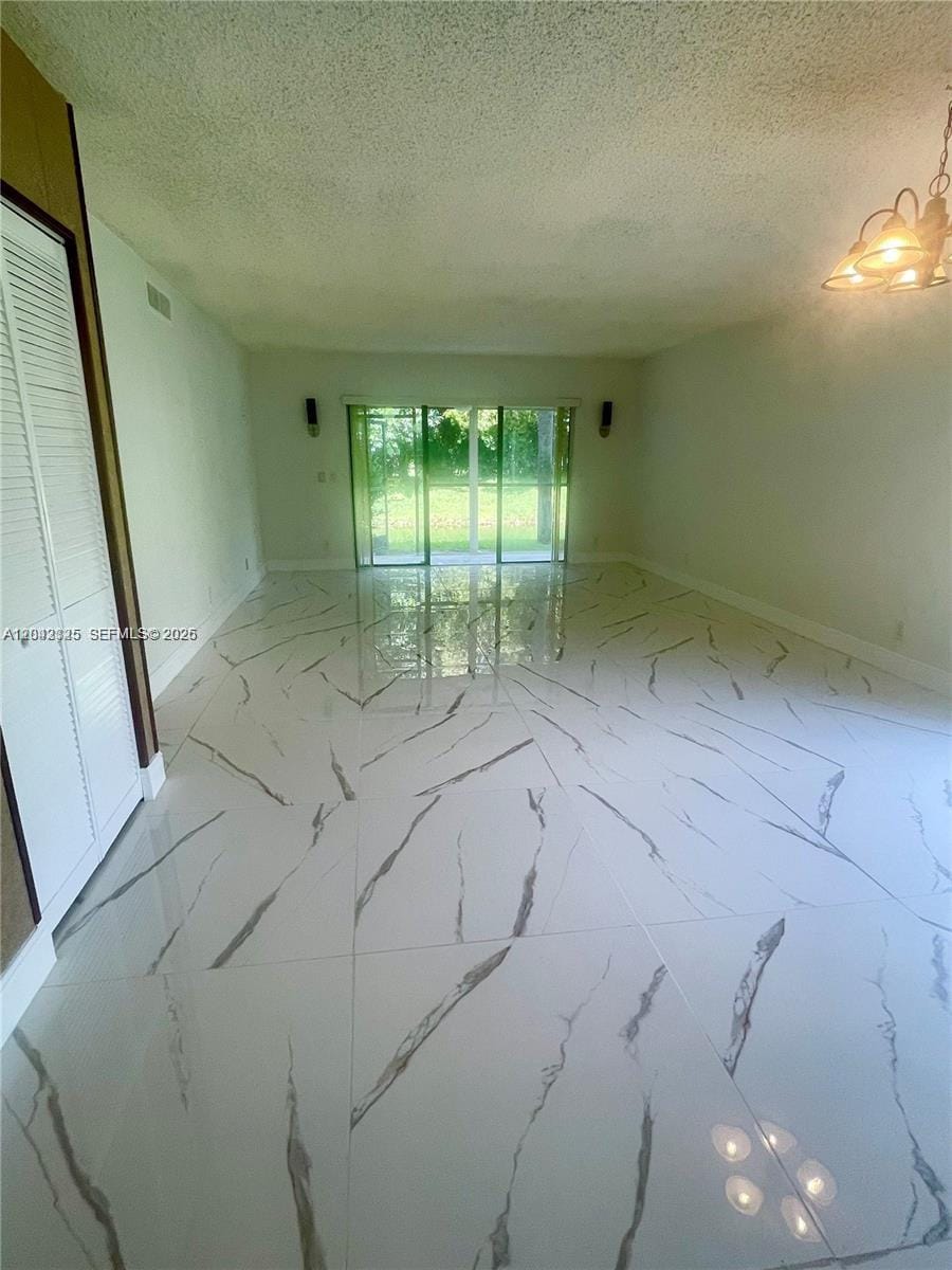403 Lakeview Drive 106 — photo 3