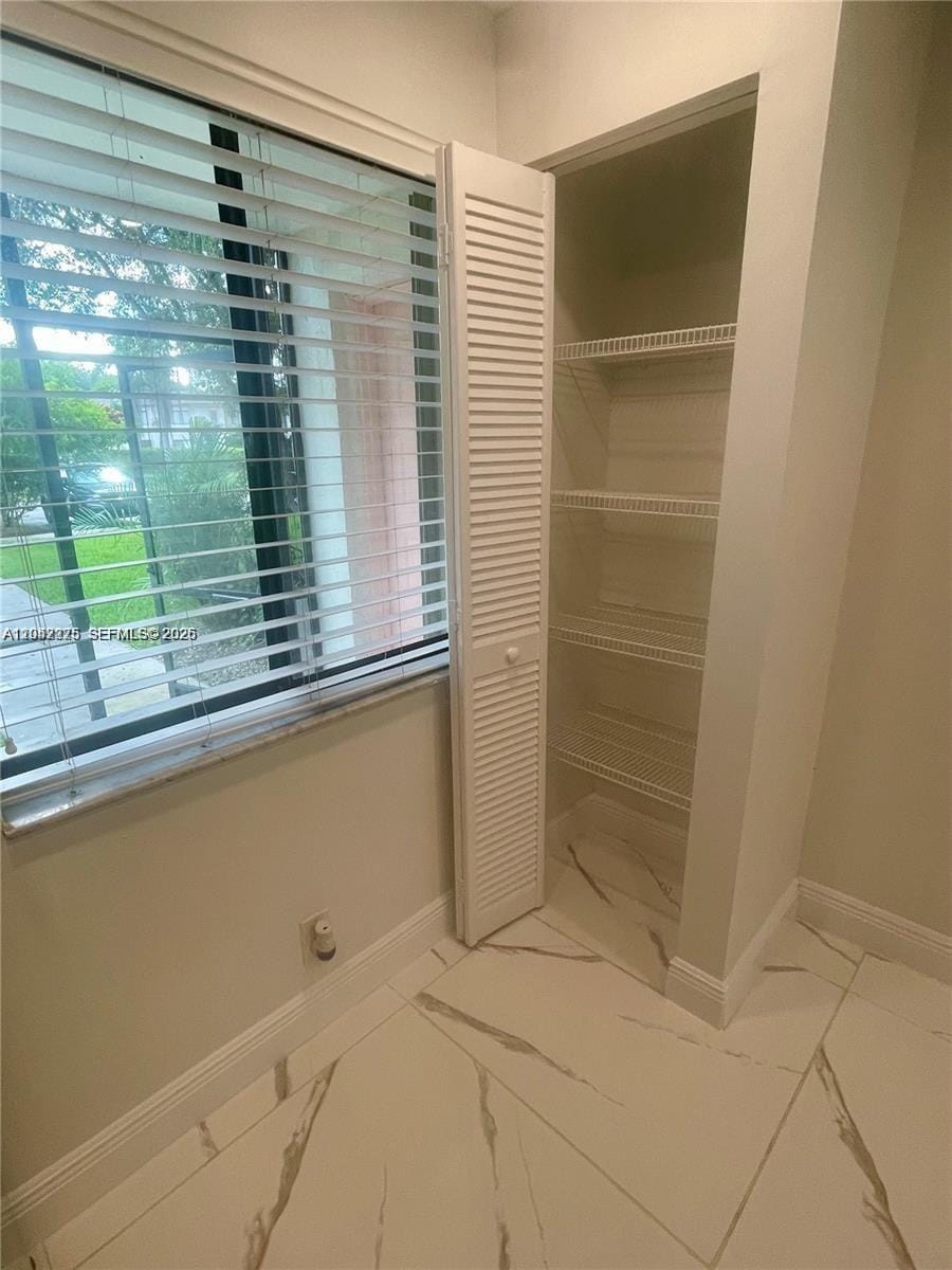 403 Lakeview Drive 106 — photo 8