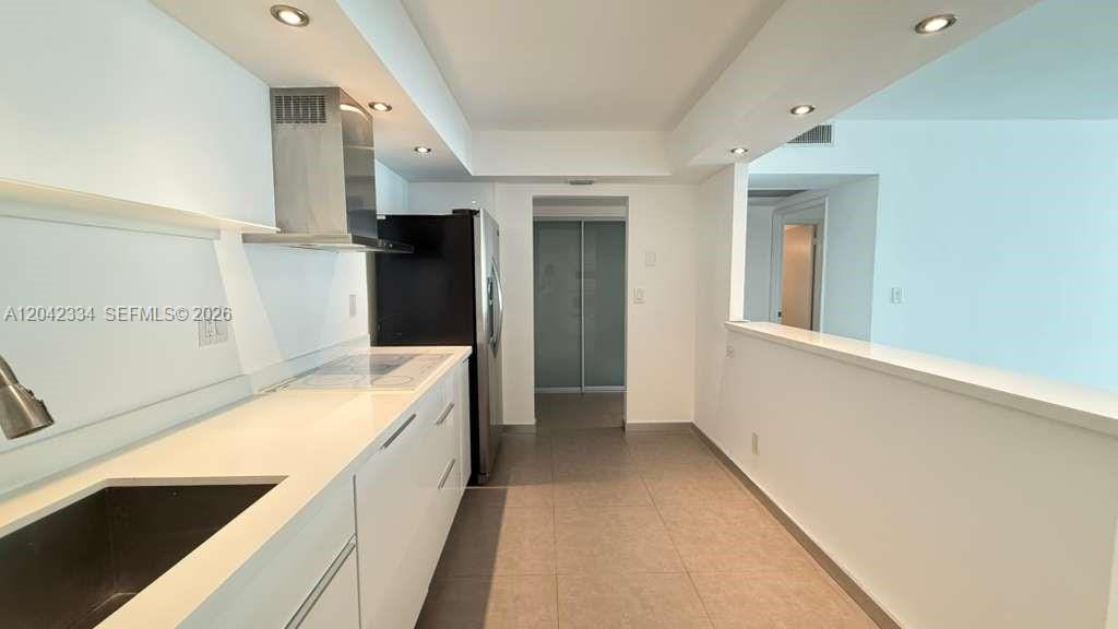 19380 Collins Avenue 905, Sunny Isles Beach, FL 33160 photo 3