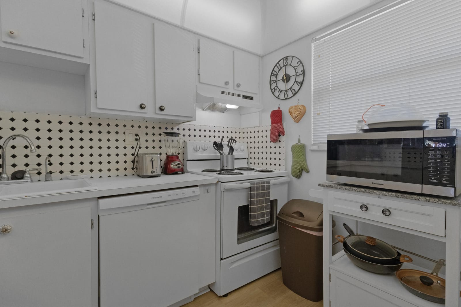 6870 Royal Palm Boulevard 202m, Margate, FL 33063 photo 9